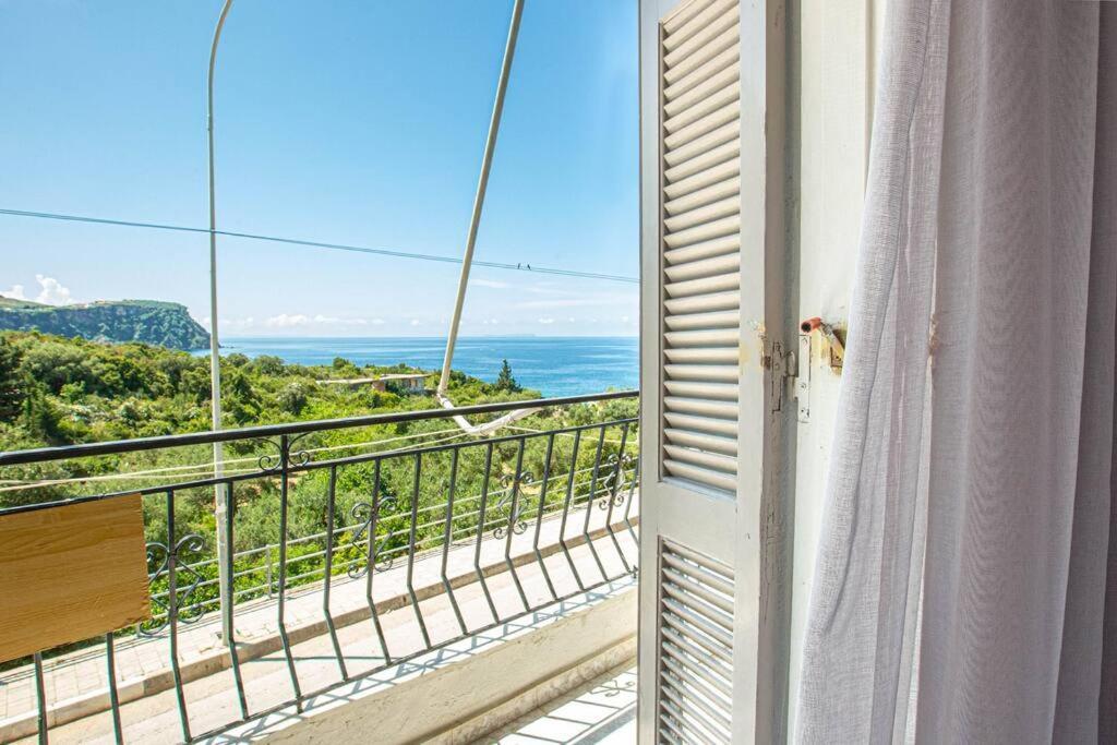 Apartment Blue Maraci 2 - Sea View, Kitchen, Access *